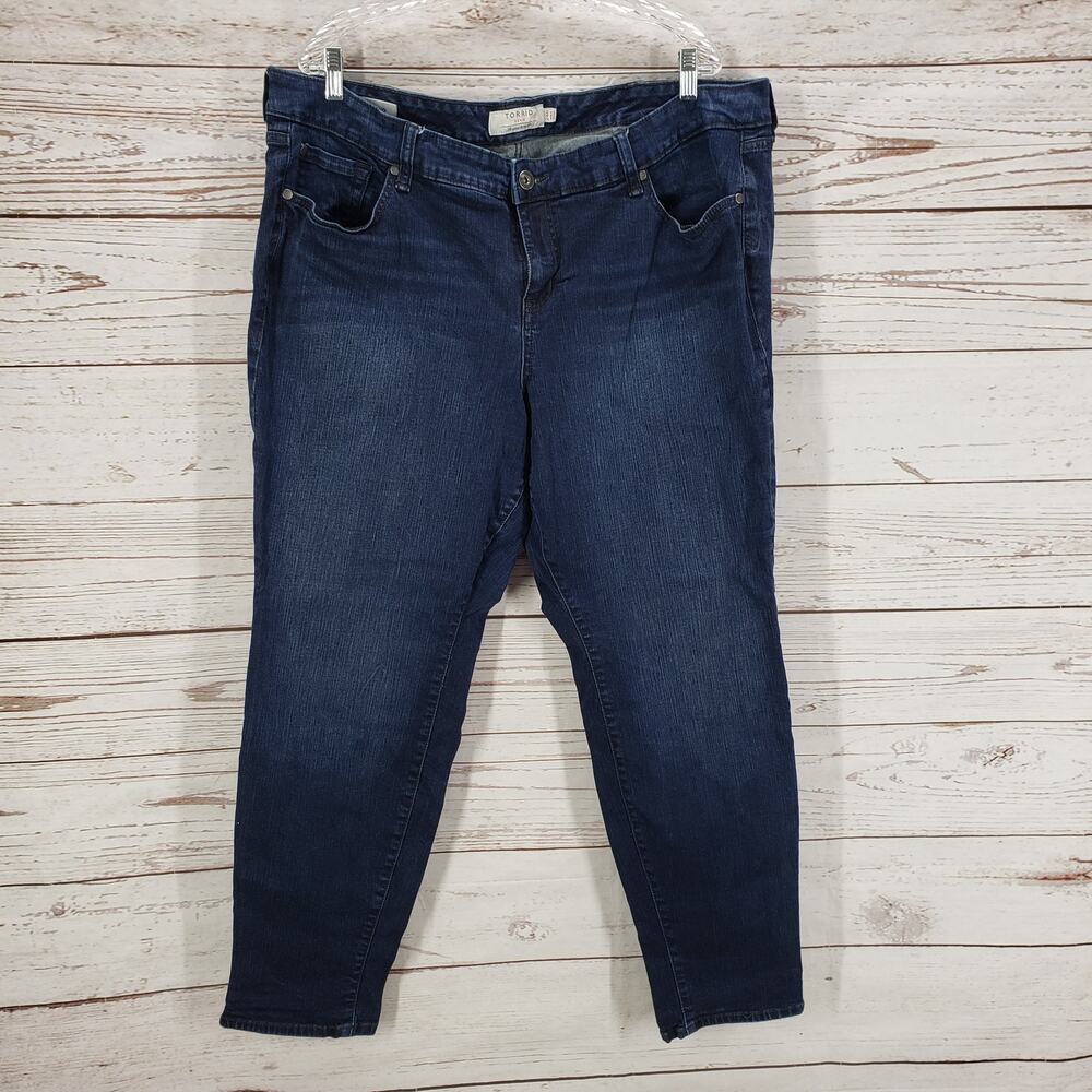 Torrid Women's Blue Boyfriend Stretch Denim Jeans Size 24R